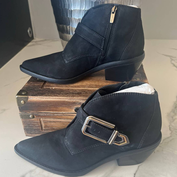 Vince Camuto Ashena Booties in Black - Picture 4 of 11